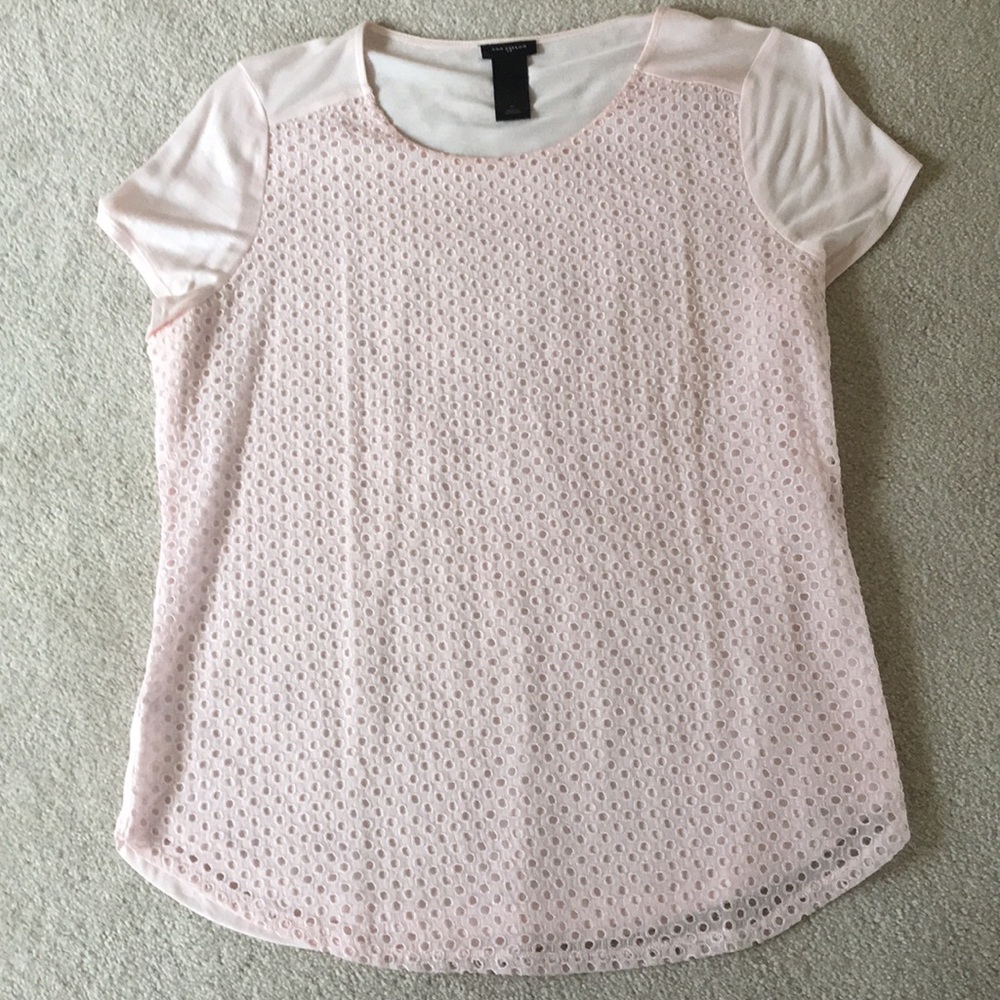 Light pink short sleeve top